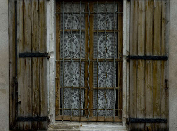 Window, Arles.